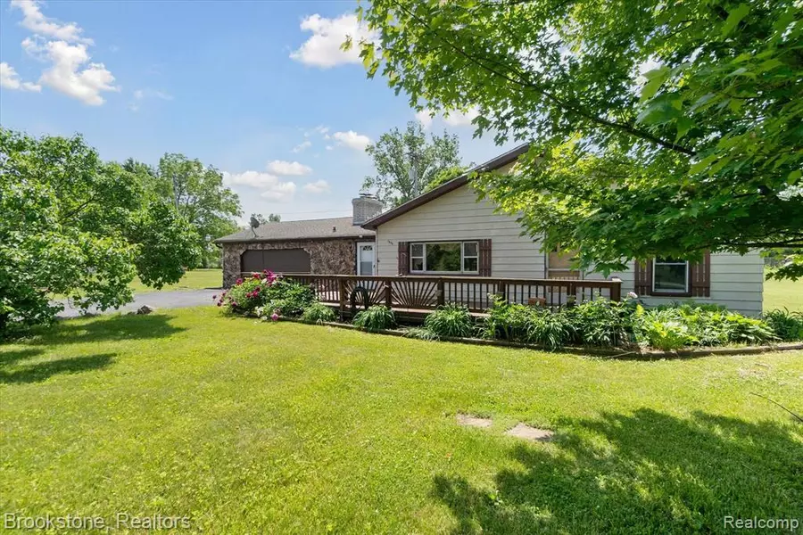1640 E TAYLOR W Road, Auburn Hills, MI 48326