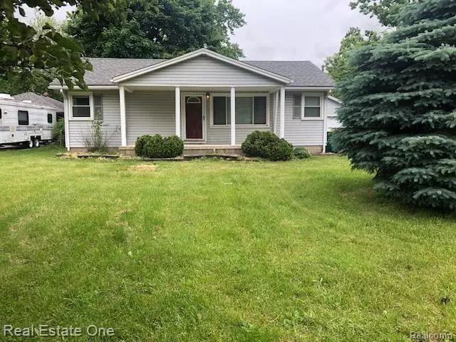 15196 PLEASANT Drive, Rockwood, MI