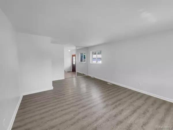 Madison Heights, MI 48071,26365 STRETTEN