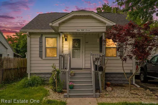 957 CAMERON Avenue, Pontiac, MI 48340