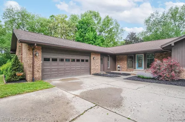 Davisburg, MI 48350,10270 CLARK Road