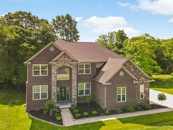Lake Orion, MI 48362,1731 Algonquian Trail