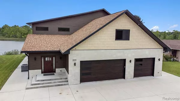 4020 FOUR LAKES Avenue, Linden, MI 48451