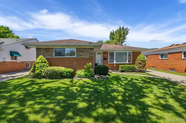 Madison Heights, MI 48071,30725 WHITTIER Avenue