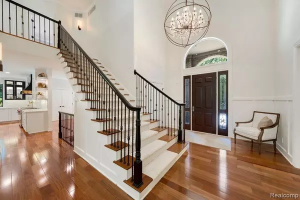 Ada, MI 49301,1921 EMERALD GLEN NE Court