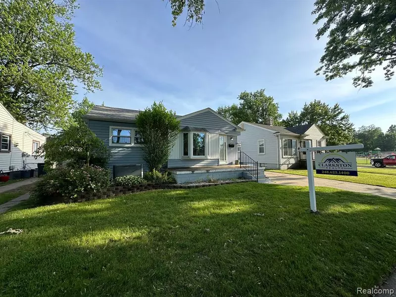 431 CHARLEVOIX Street, Clawson, MI