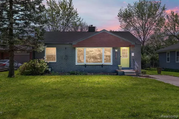 Beverly Hills, MI 48025,16201 AMHERST Avenue