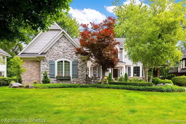 Grosse Pointe Park, MI 48230,1008 KENSINGTON Avenue