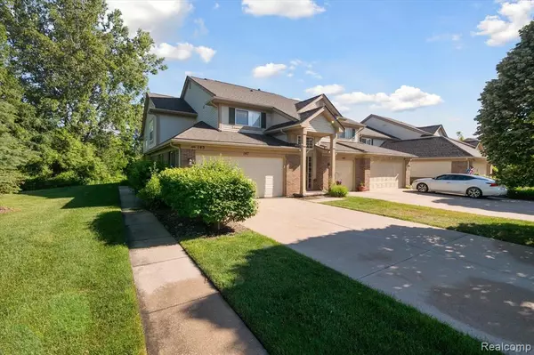 Auburn Hills, MI 48326,145 S VISTA