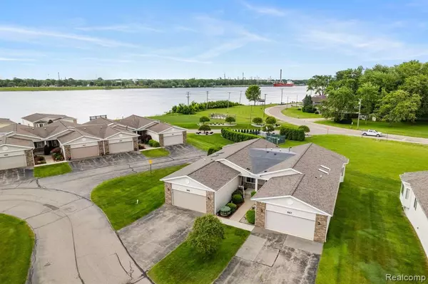 Marysville, MI 48040,865 CRYSTAL Lane