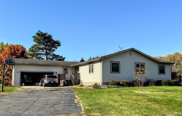 6141 N SEYMOUR Road, Flushing, MI 48433