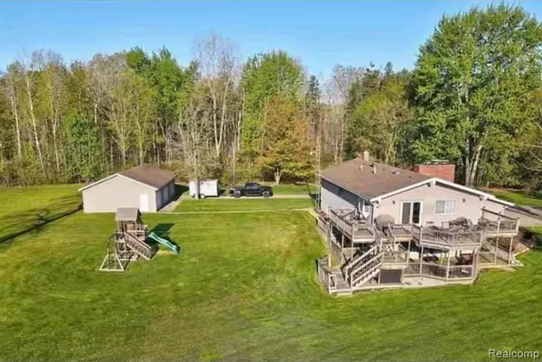 Clio, MI 48420,2454 E LAKE Road