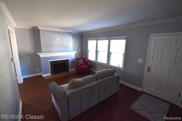 Royal Oak, MI 48067,918 FORESTDALE Road