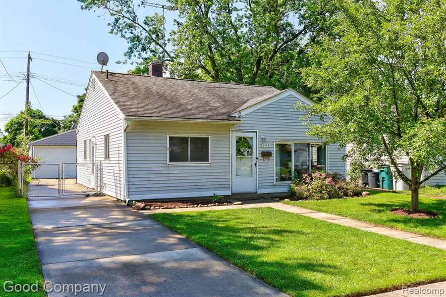 1444 E GOULSON Avenue, Hazel Park, MI 48030