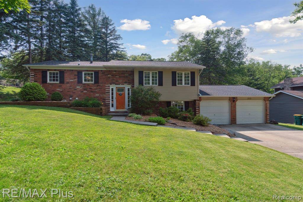 312 MARK Drive, Flushing, MI 48433