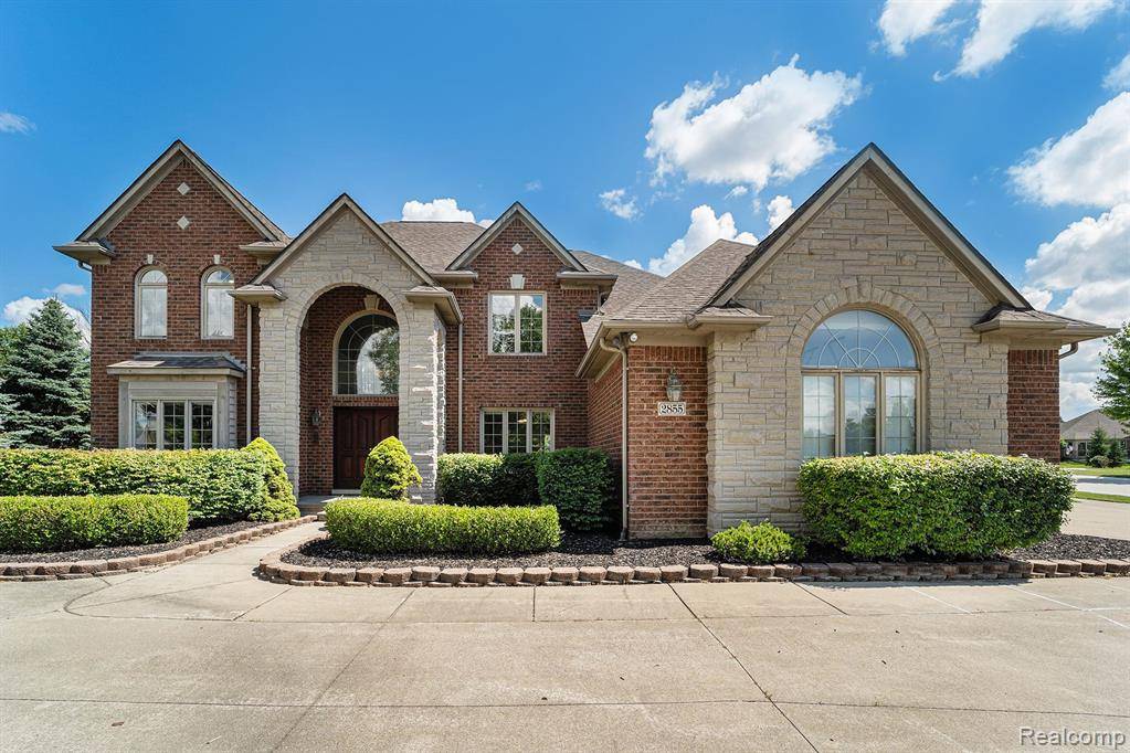 2855 BURNINGBUSH Drive, Sterling Heights, MI 48314
