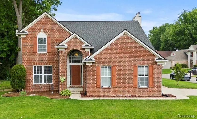 Lake Orion, MI,2248 FOREST HILLS Drive