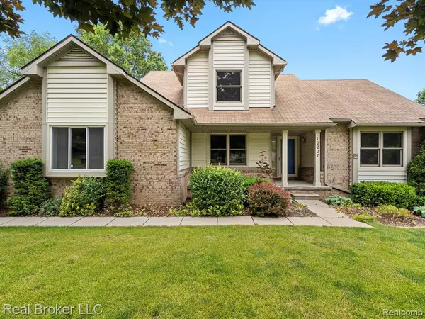 12227 WINDCLIFF, Davisburg, MI 48350