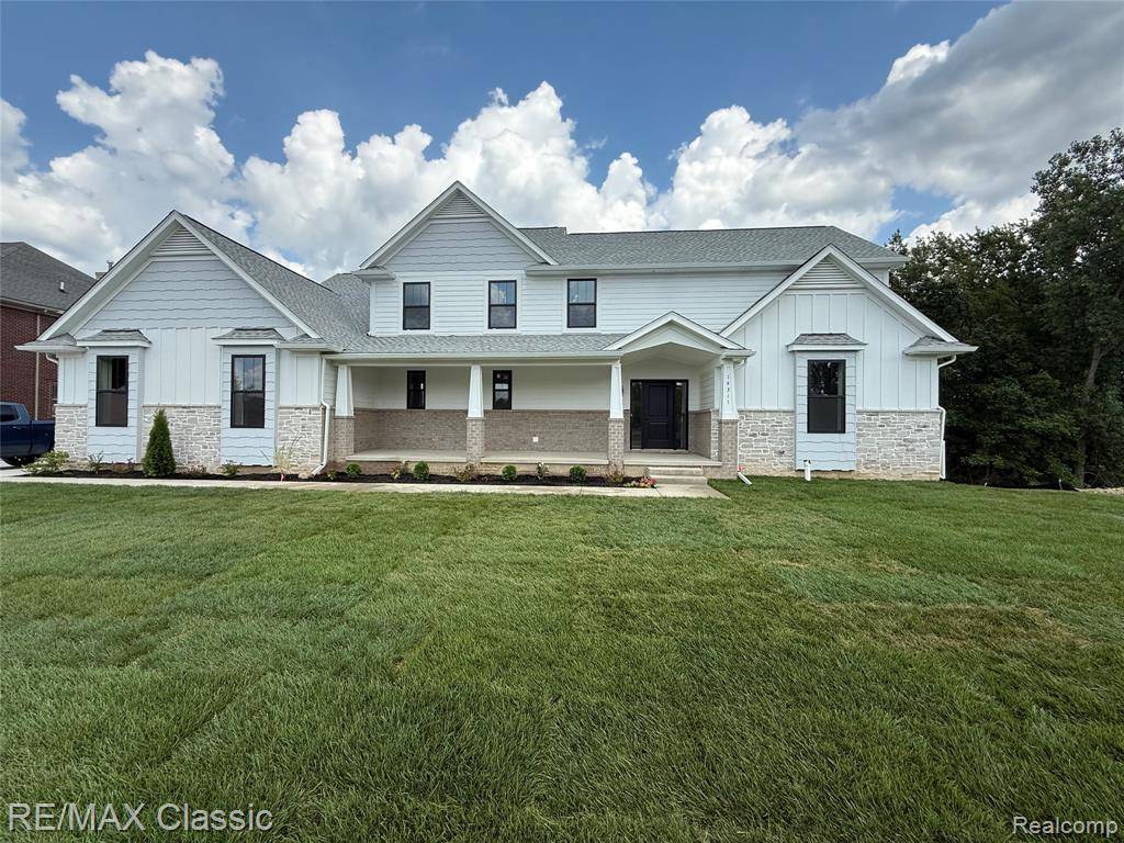 14311 Wright Drive, Fenton, MI 48430