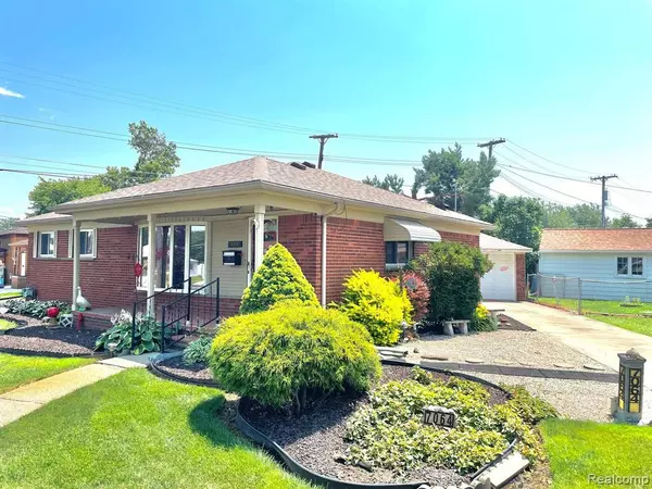 Dearborn Heights, MI 48127,7064 ROSEMARY Street