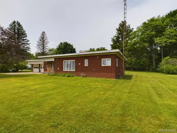 North Branch, MI 48461,6077 FALKENBURY Road