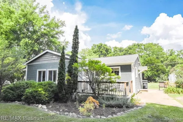 Whitmore Lake, MI 48189,10435 HALL Road