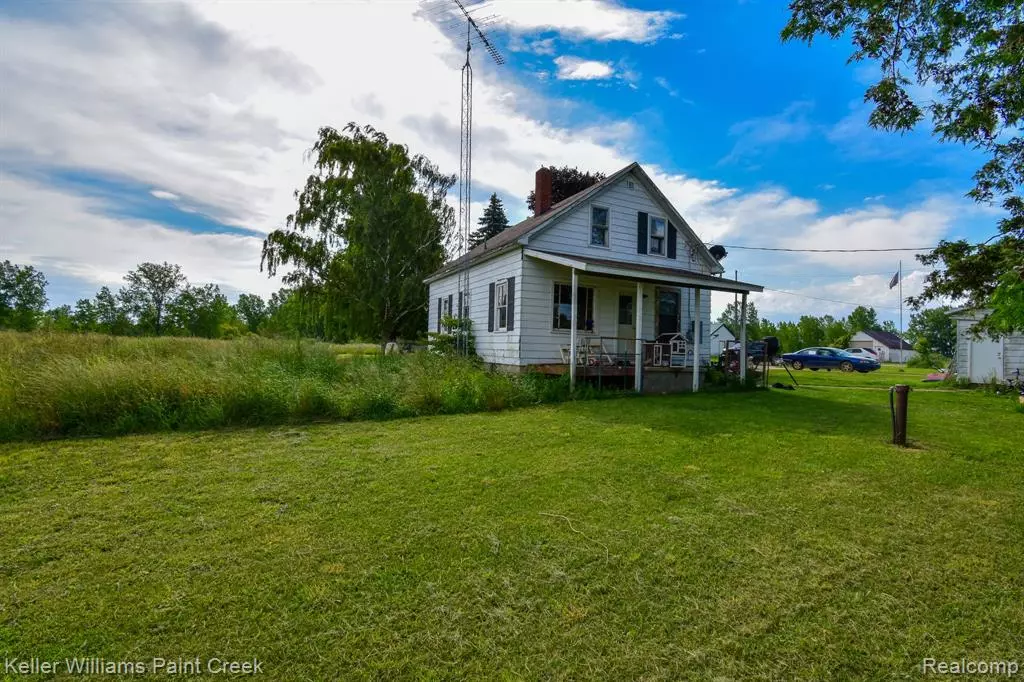 Deckerville, MI 48427,2842 RANGE LINE Road