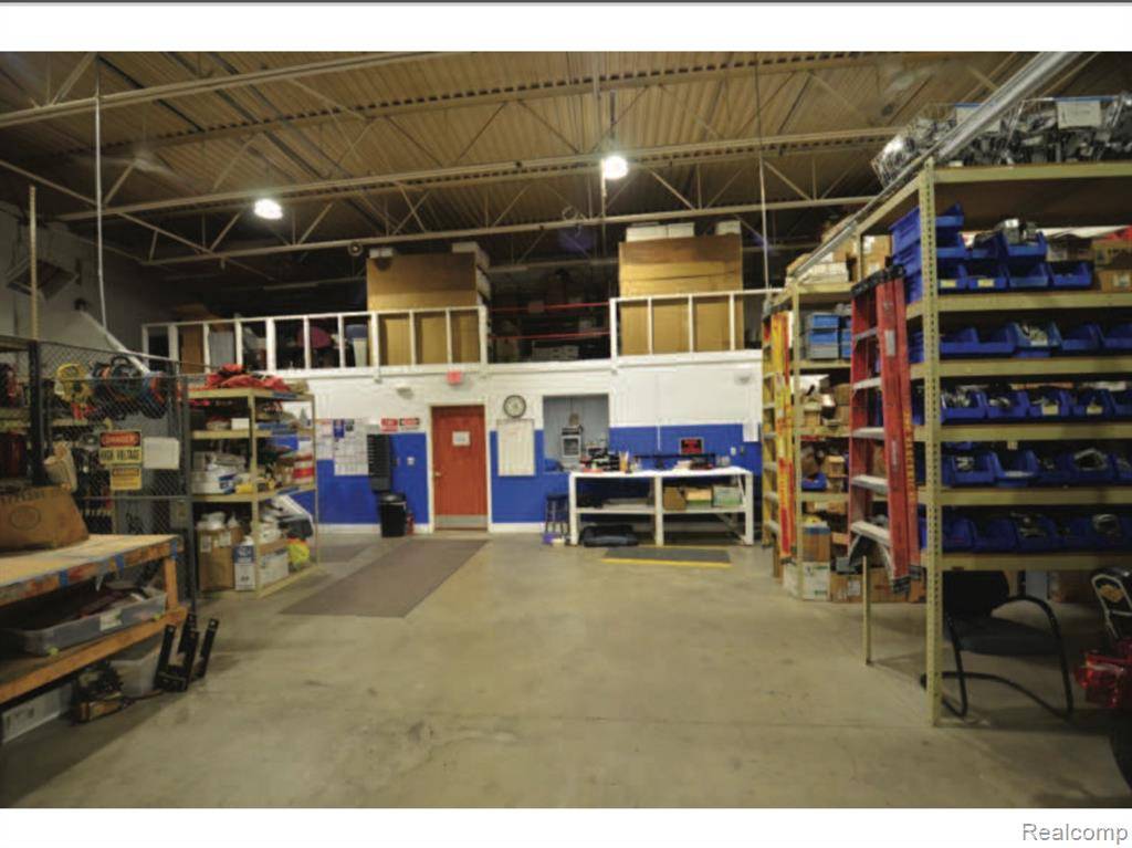Macomb, MI 48035,33651 Giftos Drive