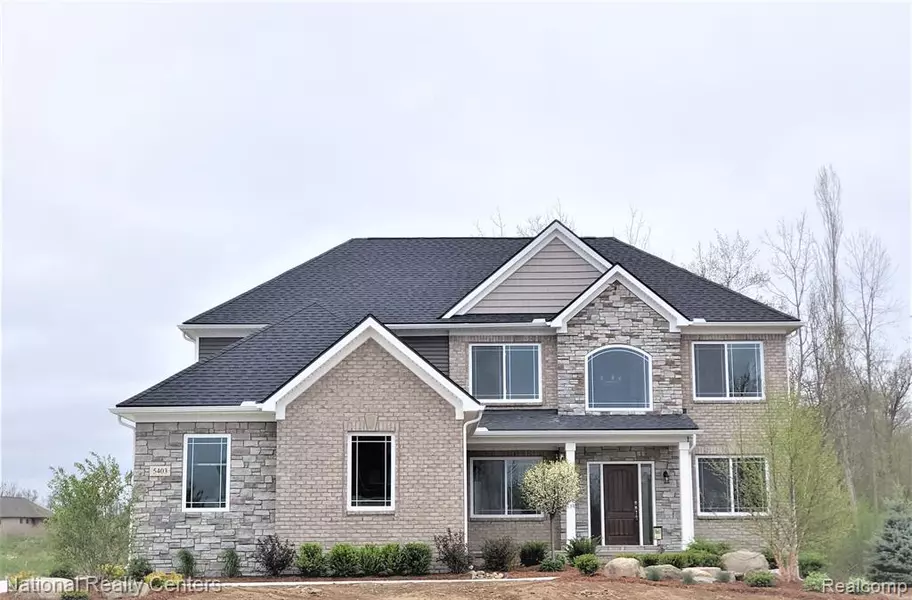 8856 Stonewall E, Clarkston, MI 48348