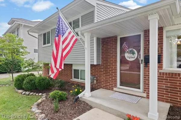 Mount Clemens, MI 48043,183 WASHINGTON Street