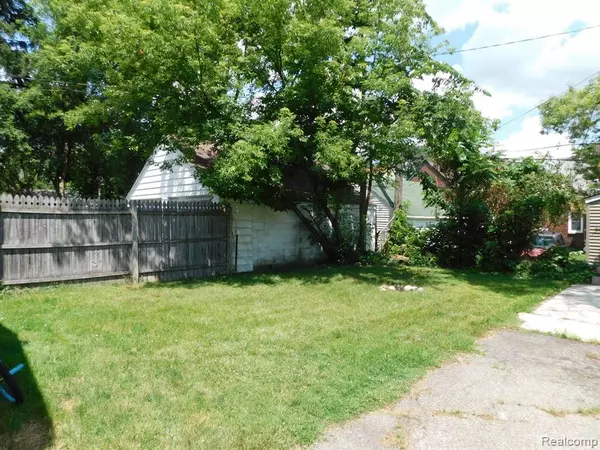 Pontiac, MI 48341,120 OSCEOLA Drive