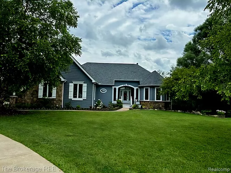 9254 WILLOWGATE, Goodrich Vlg, MI