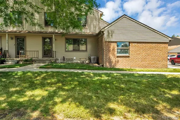 27080 WINCHESTER Street, Brownstown, MI 48183