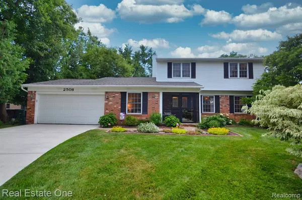 2508 BROWNING Drive, Lake Orion, MI