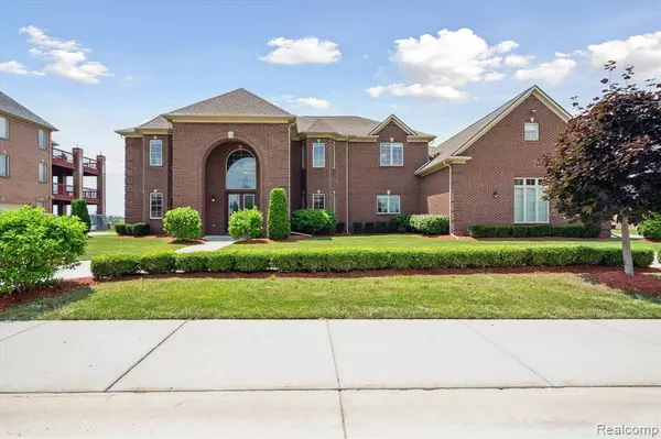26 SAND BAR Lane, Detroit, MI 48214