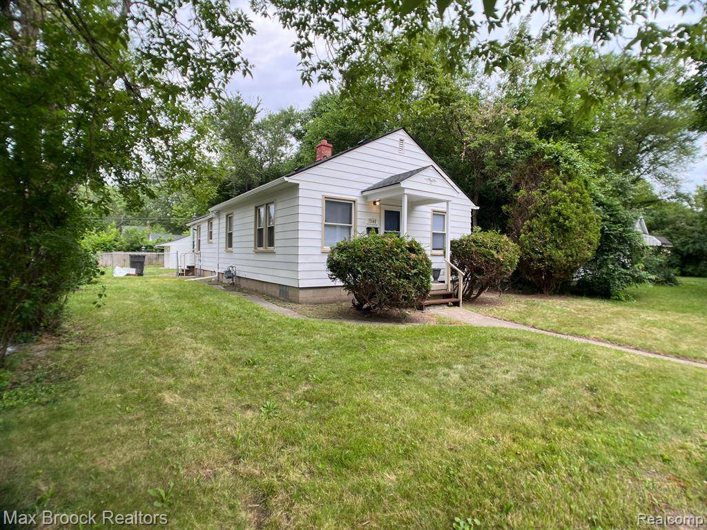Detroit, MI 48219,17605 FENTON Street