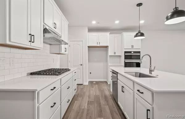 Walled Lake, MI 48390,1256 ADDISON Circle