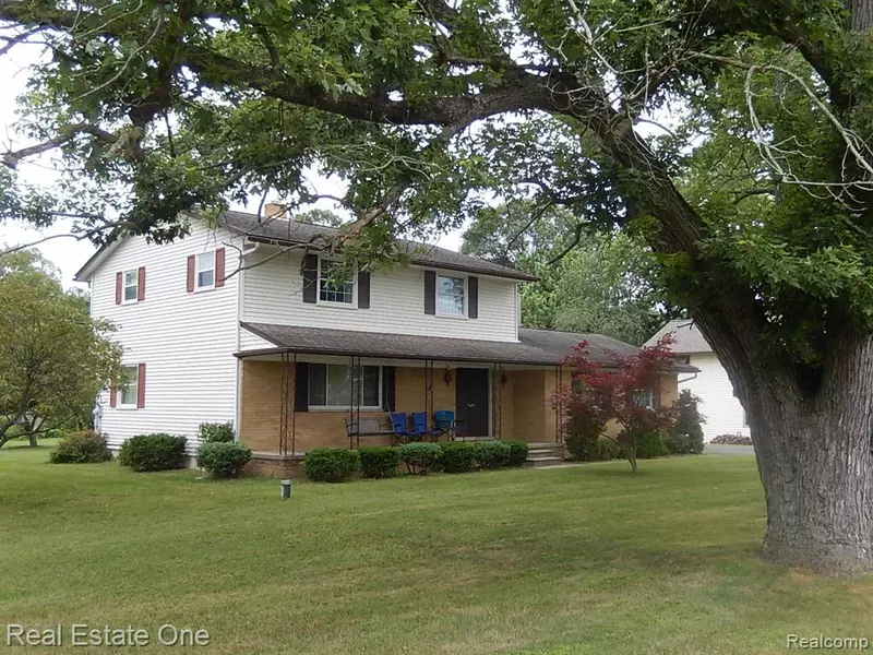 3831 ELLISIA Road, Commerce Twp, MI 48382