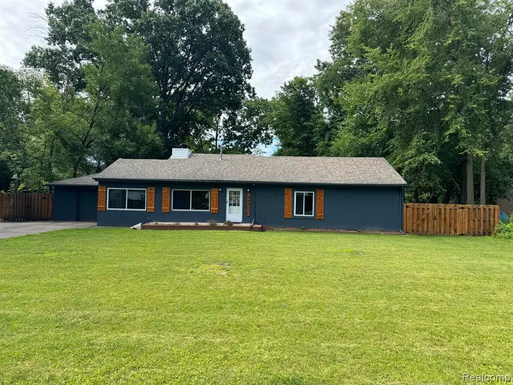 Southfield, MI 48033,23701 SARGENT Avenue