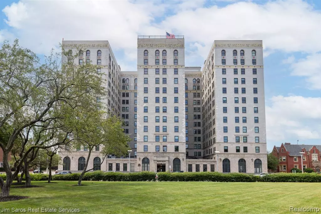 Detroit, MI 48202,15 E KIRBY Street