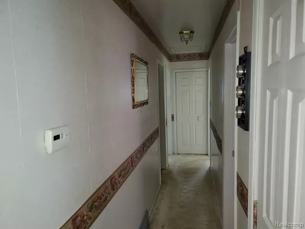 Linden, MI 48451,15691 McCaslin Lake Road