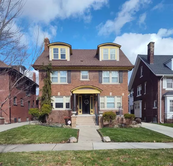 2500 LONGFELLOW Street, Detroit, MI 48206