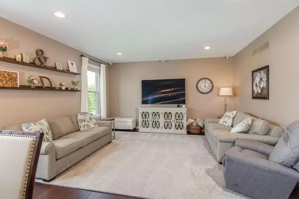 New Hudson, MI 48165,58096 SUNFLOWER S Circle