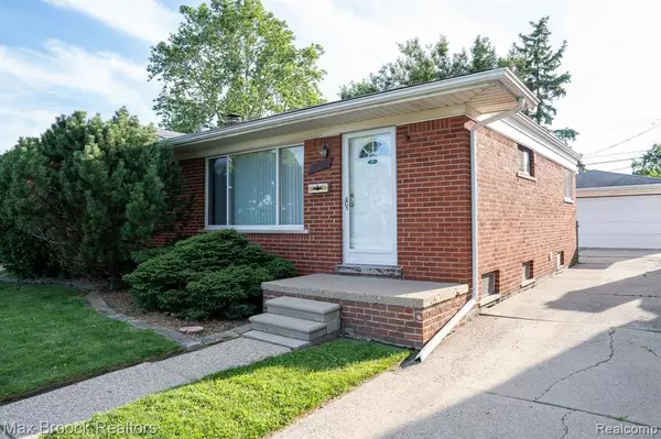 30289 GARRY Avenue, Madison Heights, MI 48071