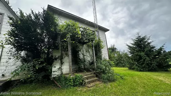 North Branch, MI 48461,5774 BURNSIDE Road