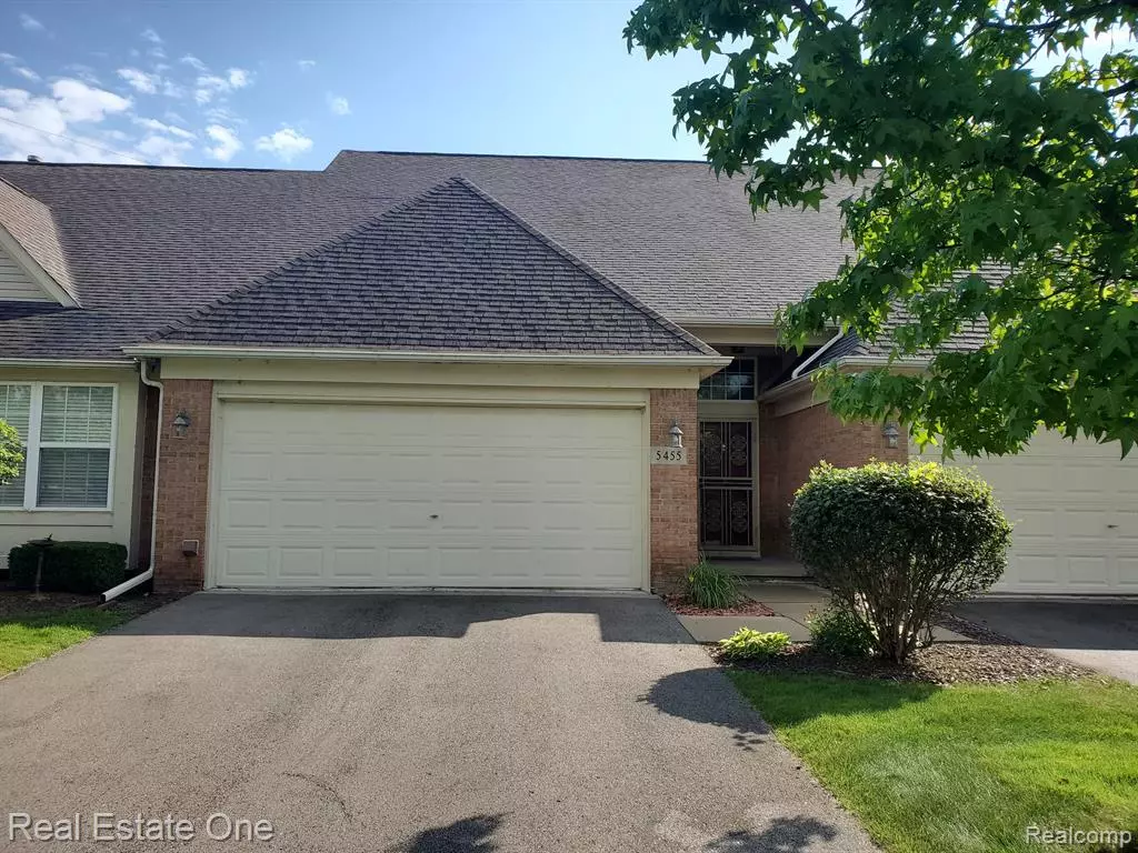 Trenton, MI 48183,5455 GREENWAY Drive