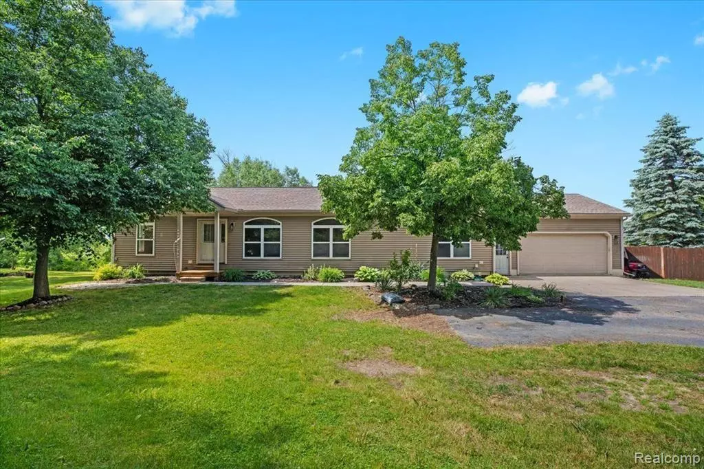 Lake Orion, MI 48362,399 N AXFORD Street