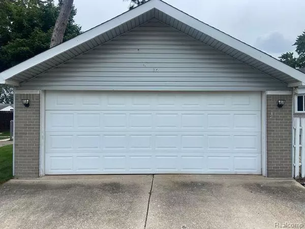 Madison Heights, MI 48071,28708 TAWAS Street