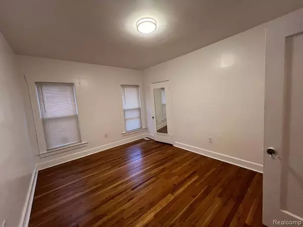 Highland Park, MI 48203,239 EASON Street
