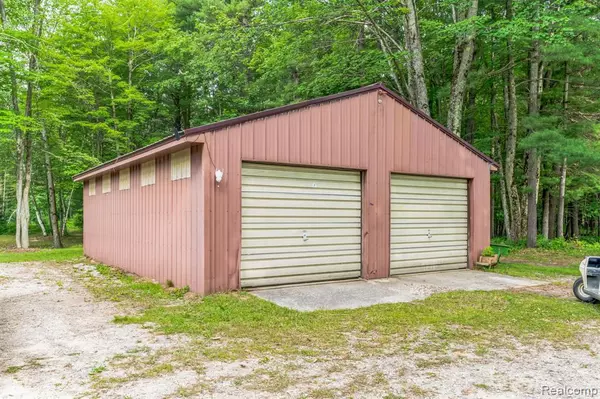 Gladwin, MI 48624,60 RITCHIE Road